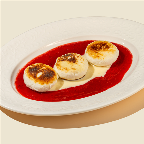 Сырники с малиной и заварным кремом