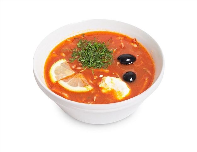 Солянка мясная со сметаной