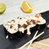 Ролл с угрем в сливочном соусе