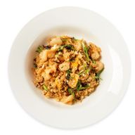 Жареный рис с креветками