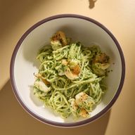 Яичная лапша с креветками