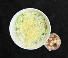 Салат фирменный с курицей