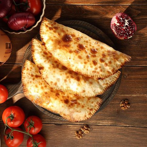 Кутабы с зеленью и сыром
