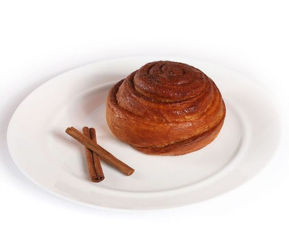 Плюшка с корицей