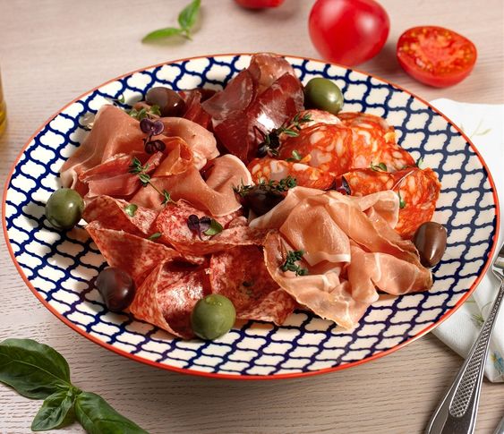 Ассорти мясное