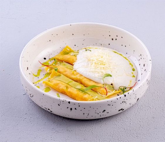 Равиоли с подкопченым лососем и шпинатом