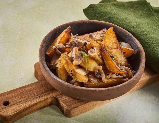 Картофель жареный с грибами 