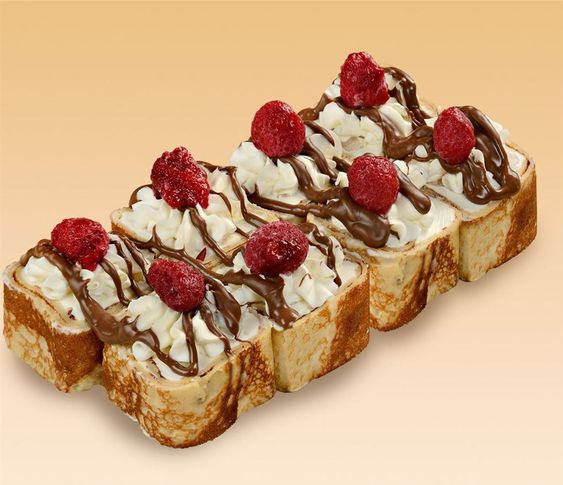 Десерт малина-манго