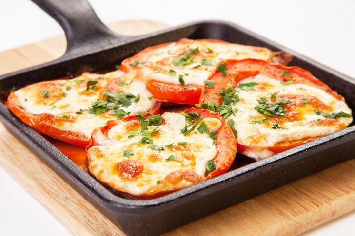 Запеченные баклажаны с моцареллой промо