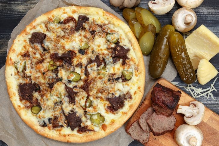 Пицца «Строганофф» 31 см п/т в подарок по промокоду