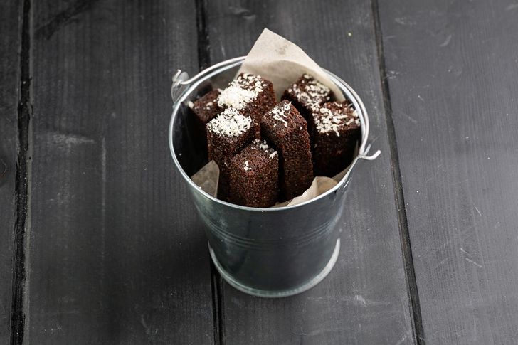 Пшеничные гренки с моцареллой и чесноком по промокоду