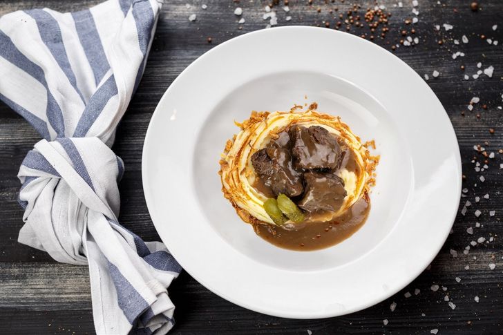 Томленые говяжьи щёчки промо