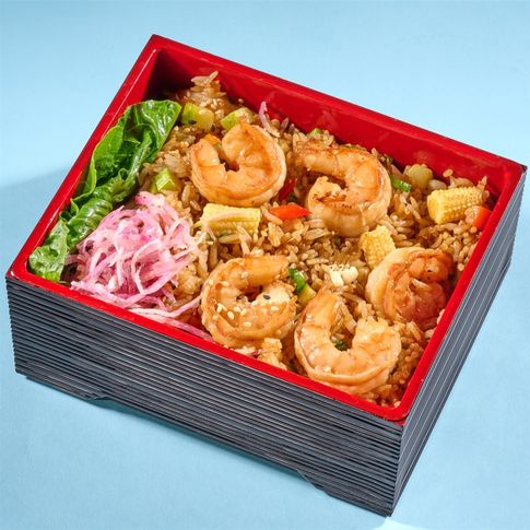 Жареный рис с креветками