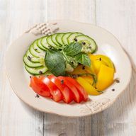 Ассорти из свежих овощей