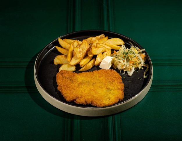 Свиной шницель с домашнем картофелем