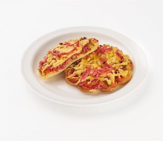 Мини пицца с салями