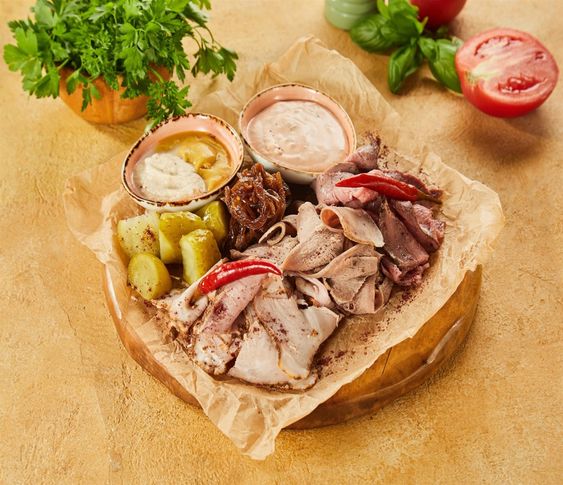 Домашнее мясное ассорти 