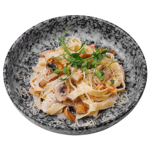 Паста с курицей и грибами