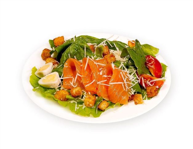 Салат Цезарь с копч лососем