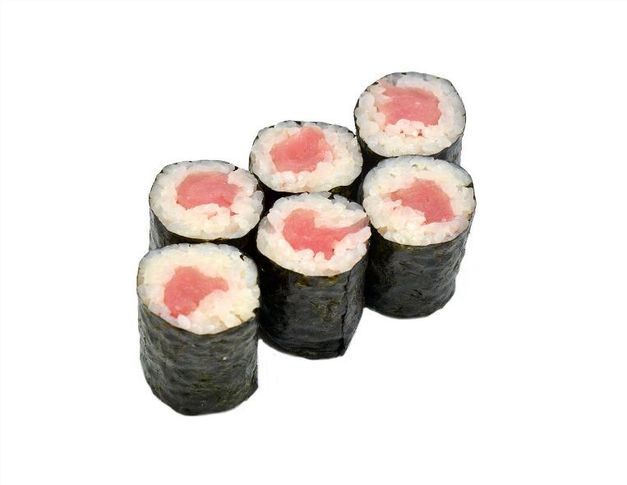 Ролл с тунцом