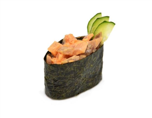 Спайс суши с лососем