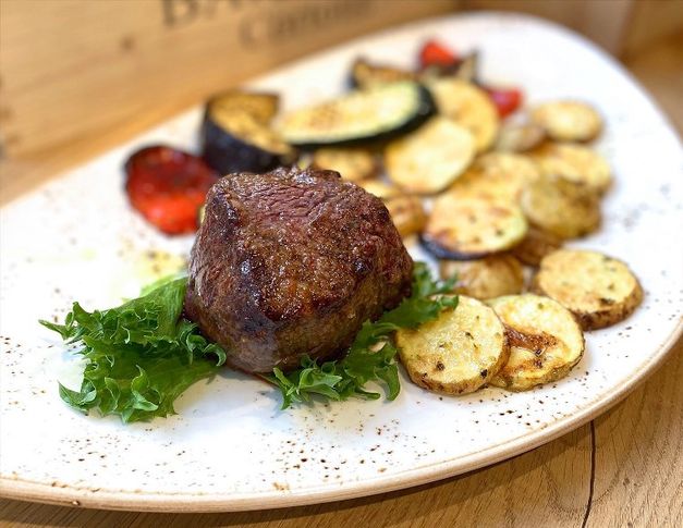 Филе говядины с гарниром