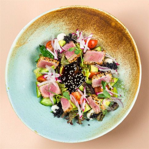 Салат с тунцом