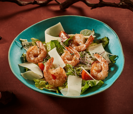 Салат с тигровыми креветками