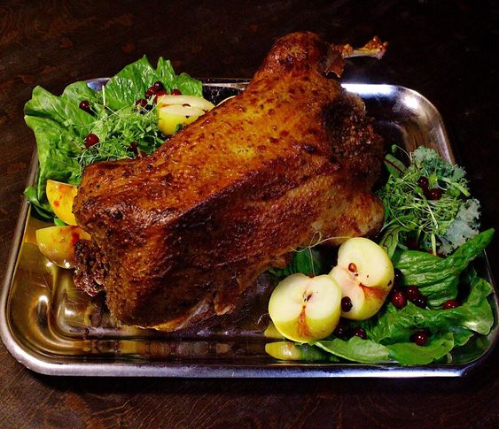 Гусь фаршированный гречей и грибами (Заказ за 3 дня)