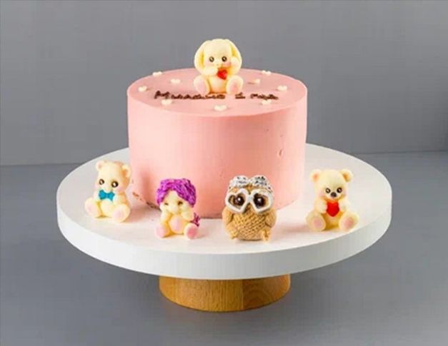 Бенто-торт с фигуркой ПО ПРЕДЗАКАЗУ ЗА 48 ЧАСОВ