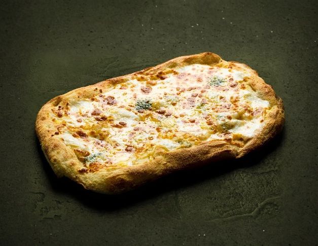 Пицца Римская 4 сыра 